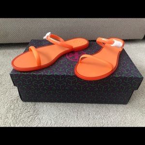 Brand new Tory Burch Two Band Jelly Slide size 6